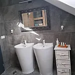 Vila Lac ブラショフ
