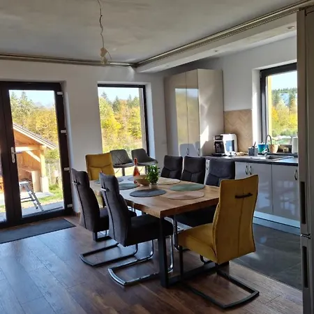 Vila Lac * בראשוב