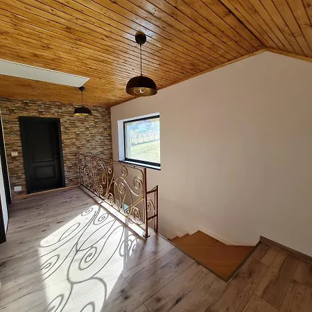 Vila Lac * בראשוב