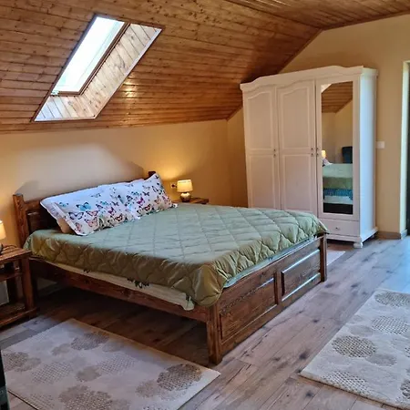 בית נופש Vila Lac *