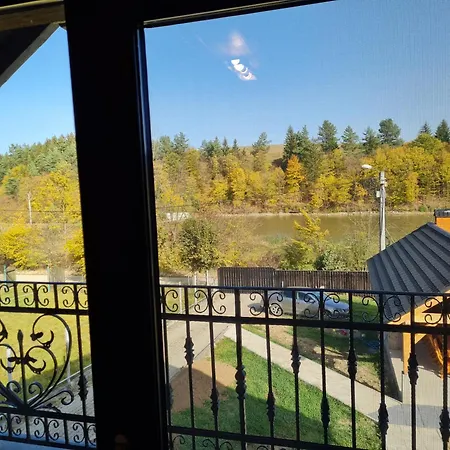 Vila Lac בראשוב