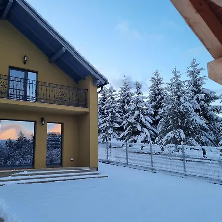 Vila Lac Braszów
